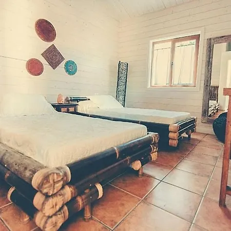 Welcoming House With Mountain View In Feriehus Cañamero