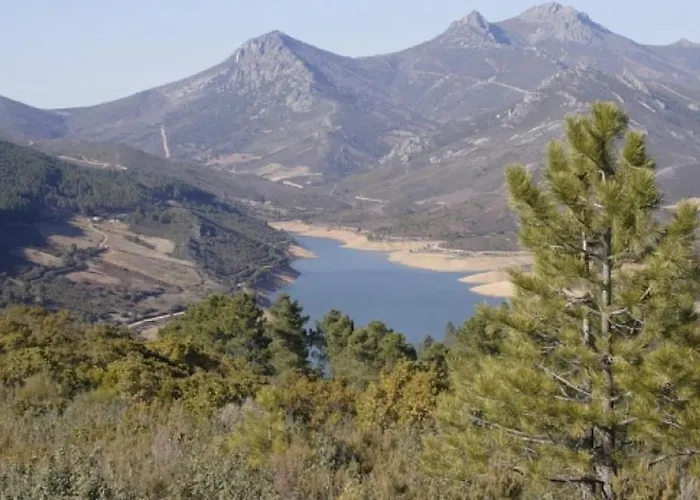 Mountain View Retreat In Canamero Vakantiehuis